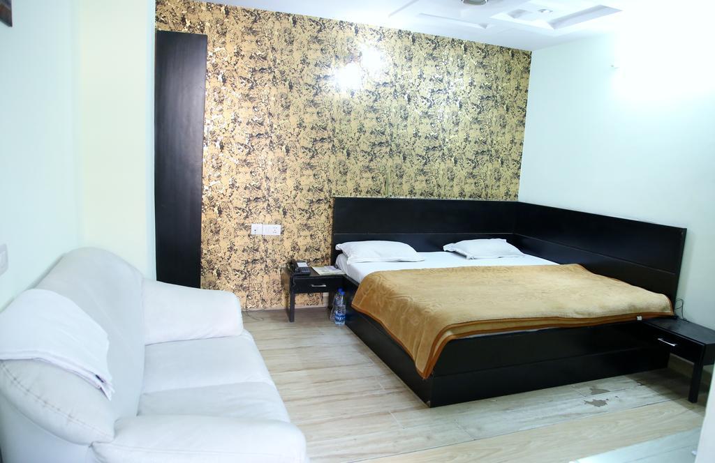 Hotel Ananda Delhi  Rum bild