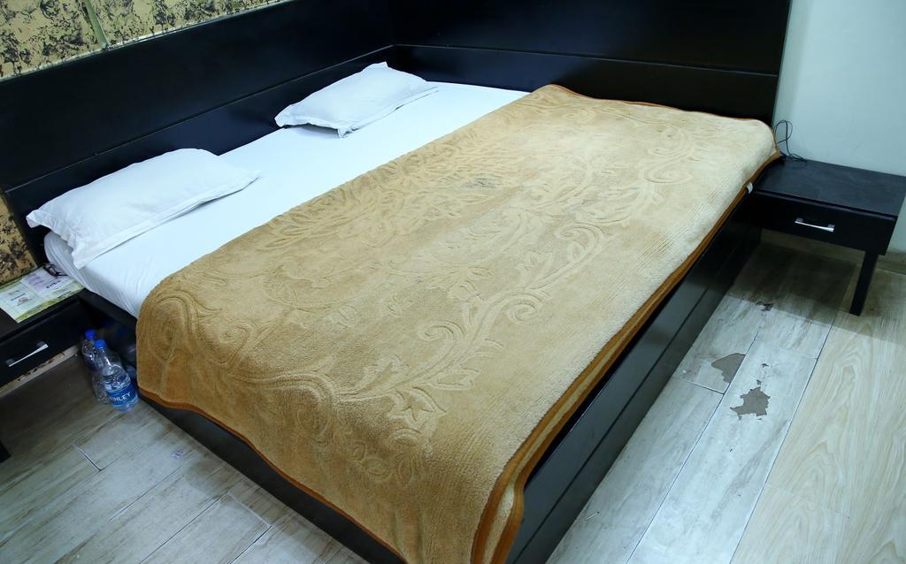 Hotel Ananda Delhi  Rum bild