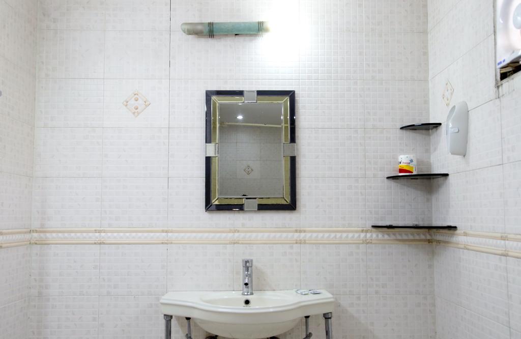 Hotel Ananda Delhi  Rum bild