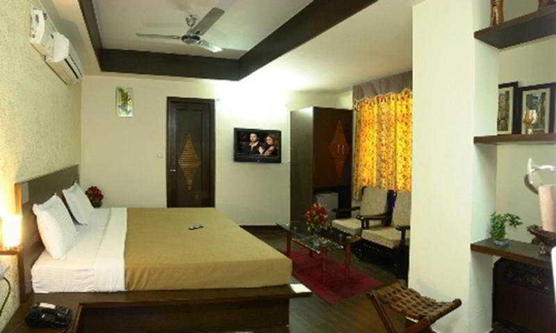 Hotel Ananda Delhi  Rum bild